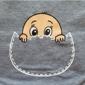 MOM TO BE Gray Peeking Baby T Shirt